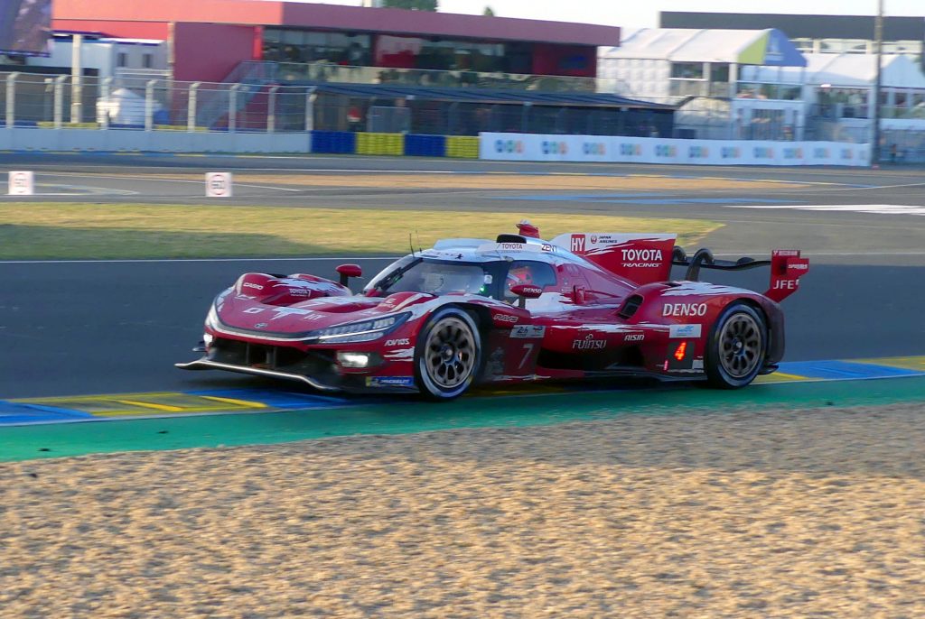 24 Heures du Mans 2026 H+16 : le gros chat noir de Bourdais de retour