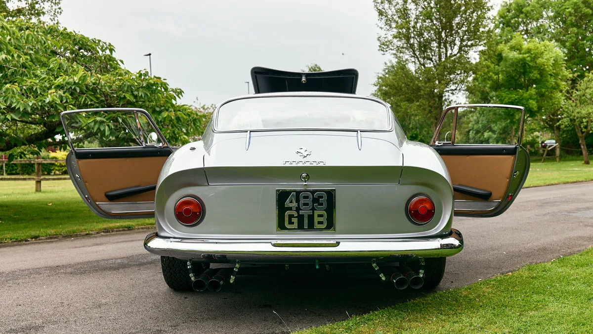 Cette Ferrari de 1966 d'Eric Clapton est à vendre pour près de 4 millions de dollars Cette Ferrari de 1966 d'Eric Clapton est à vendre pour près de 4 millions de dollars