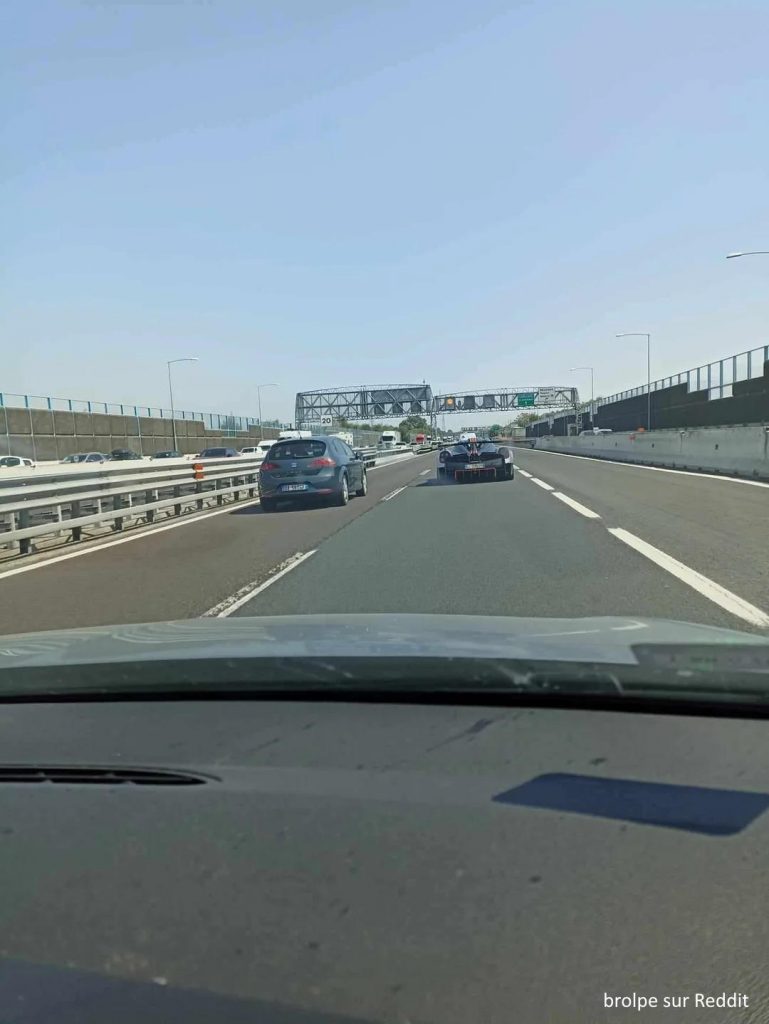 Une Pagani Huyara Roadster BC, 40 exemplaires seulement, a 118000 km