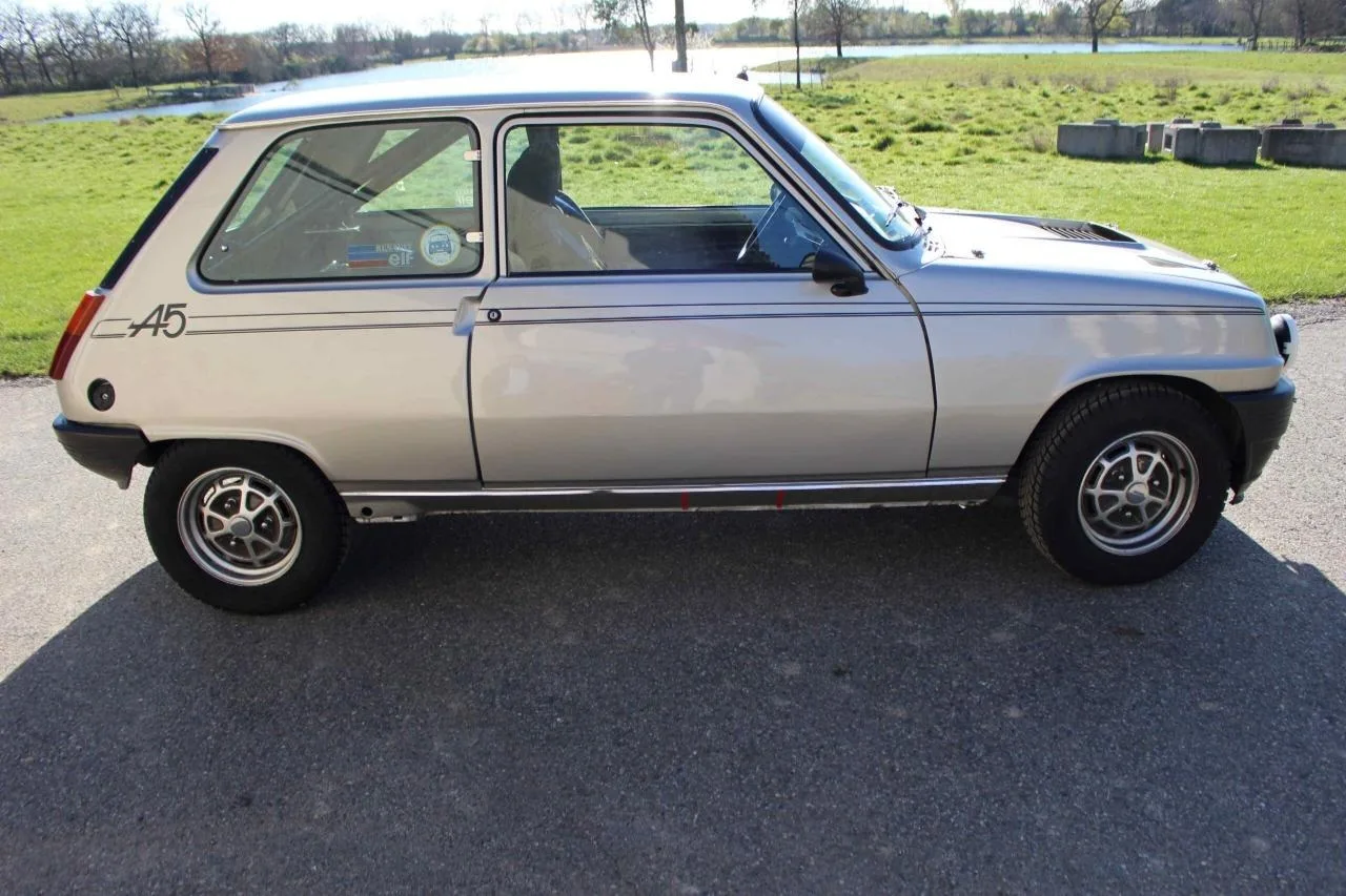 Renault 5 Alpine Coupe de France 1976 à vendre : une rarissime préparation Groupe 2 restaurée Renault 5 Alpine Coupe de France 1976 à vendre : une rarissime préparation Groupe 2 restaurée
