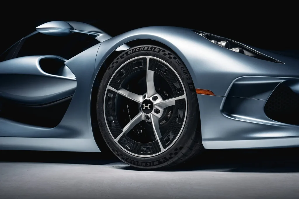 Hennessey_Blackbird_10