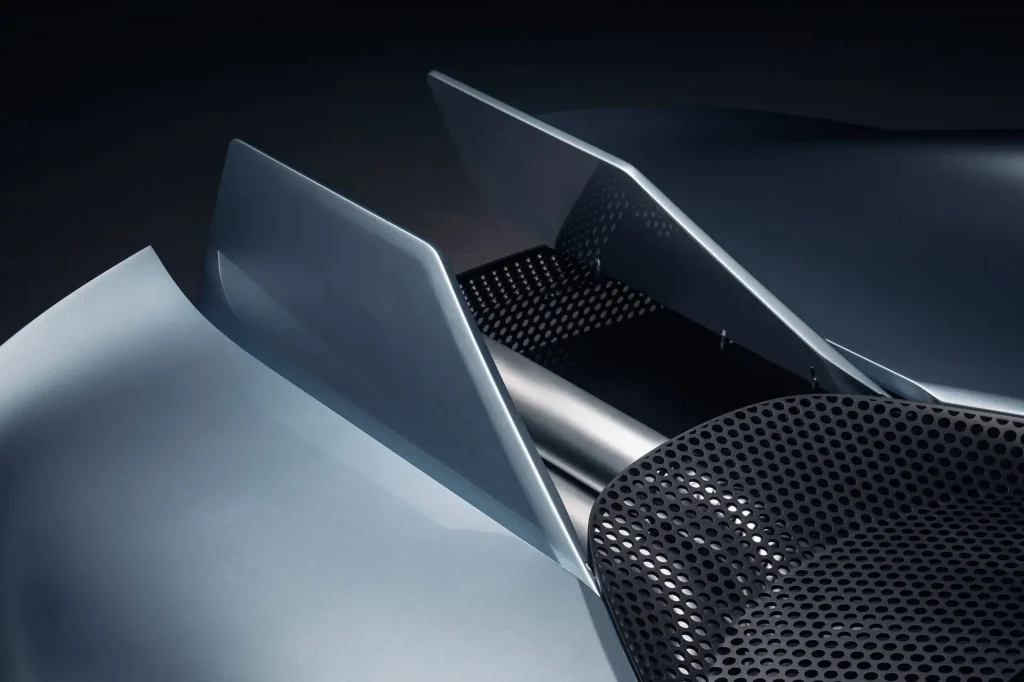 Hennessey_Blackbird_31