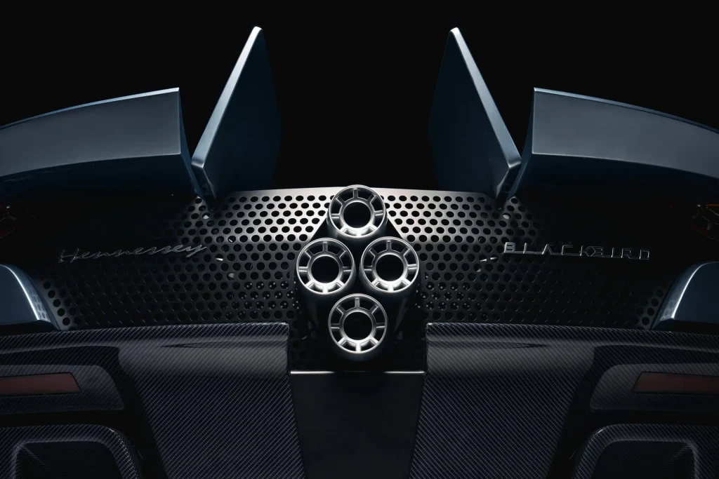 Hennessey_Blackbird_32