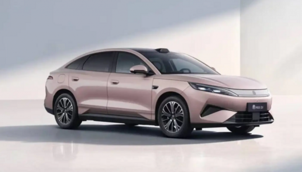 BYD Qin Max : une berline ambitieuse avant son lancement
