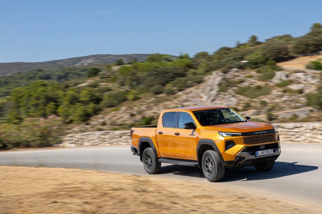 Toyota-Hilux-Hybride-48V-1