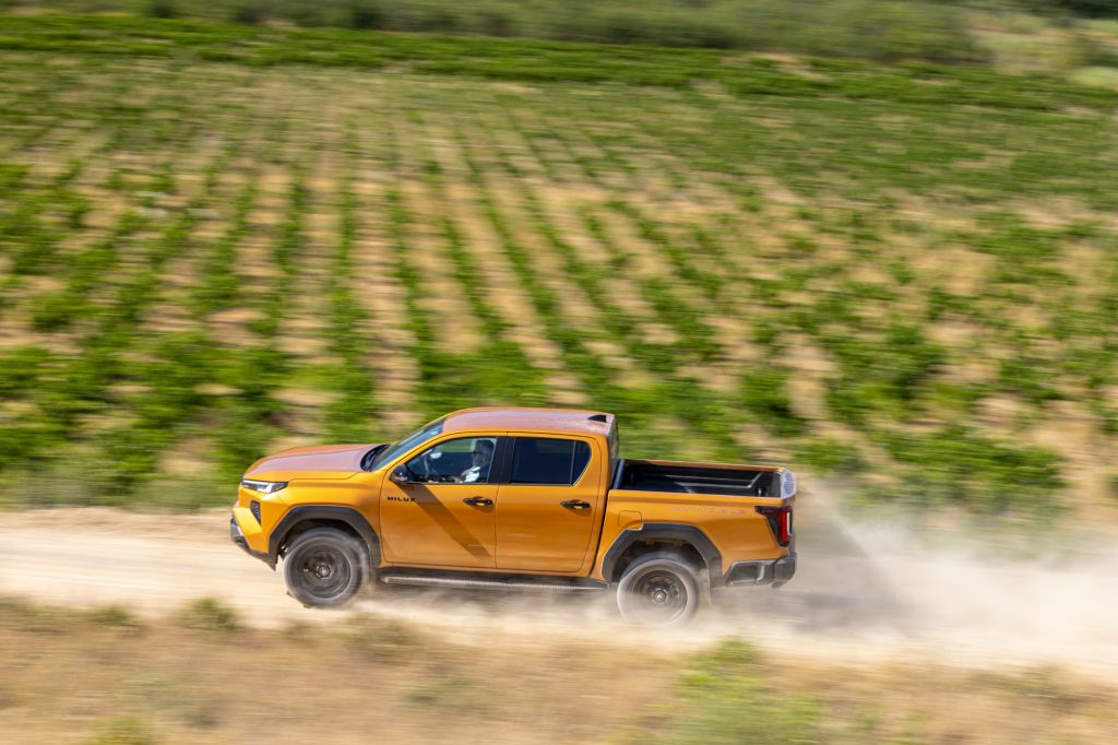 Toyota-Hilux-Hybride-48V-15