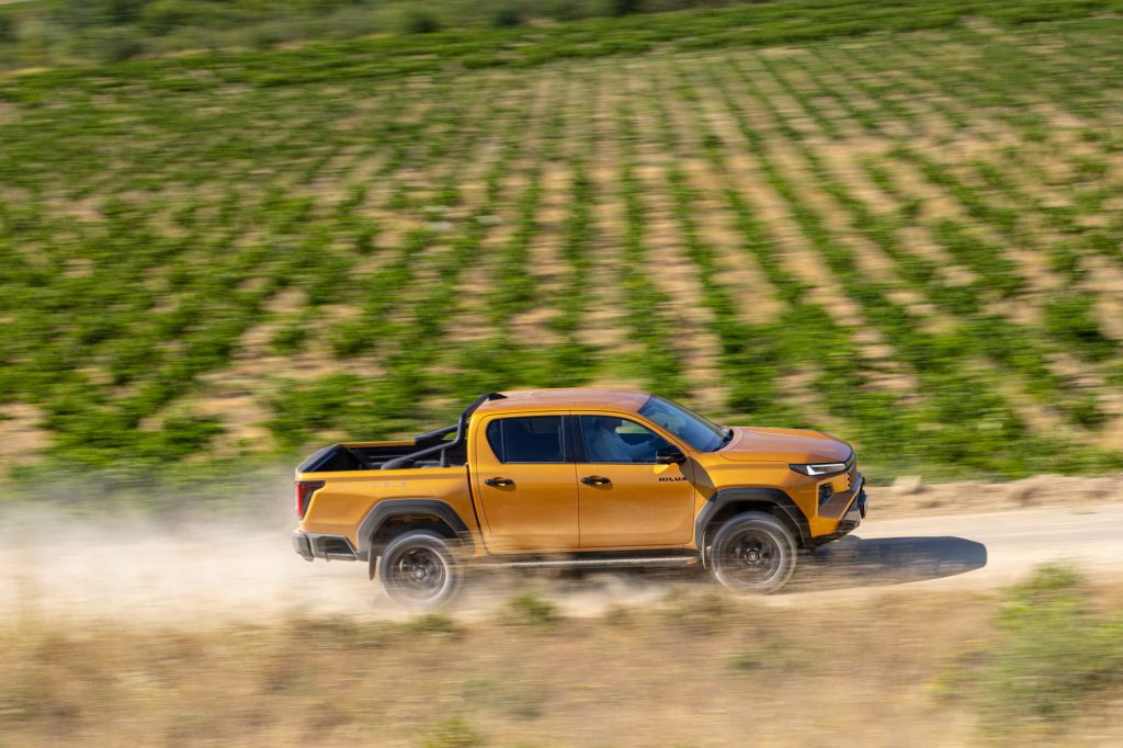 Toyota-Hilux-Hybride-48V-18