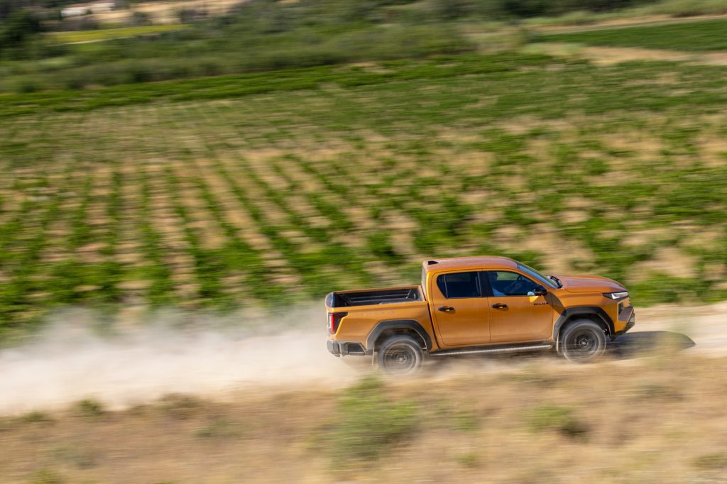 Toyota-Hilux-Hybride-48V-19