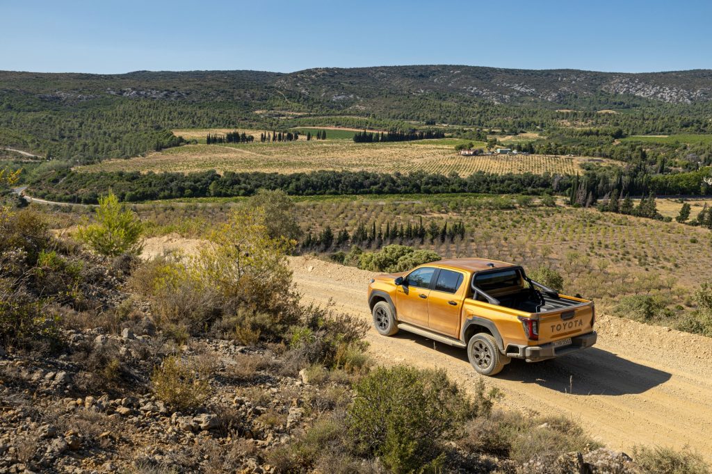 Toyota-Hilux-Hybride-48V-29