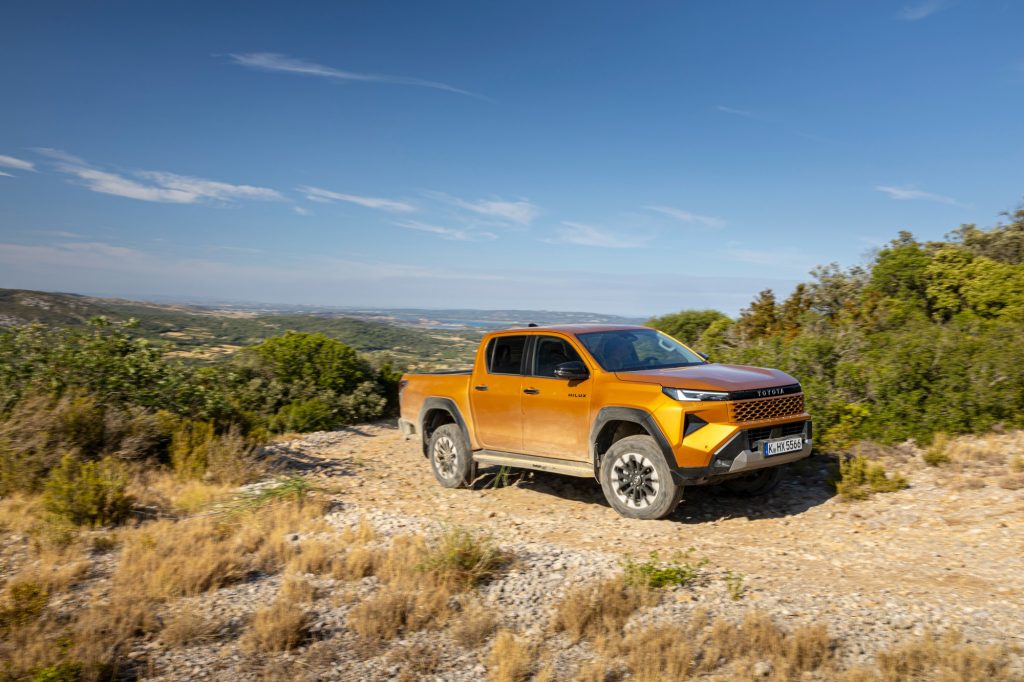 Toyota-Hilux-Hybride-48V-47