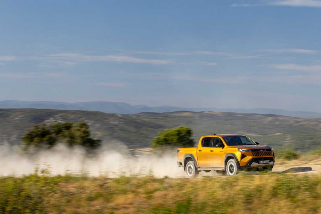 Toyota-Hilux-Hybride-48V-50