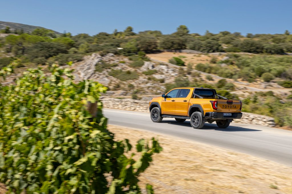 Toyota-Hilux-Hybride-48V-6