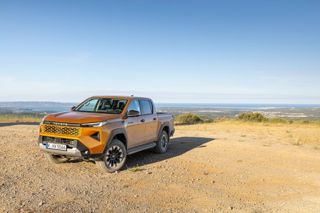 Toyota-Hilux-Hybride-48V-69
