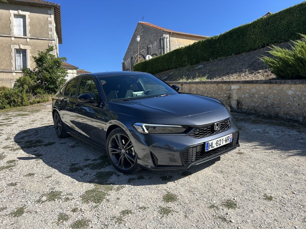 Essai Honda Civic S+: un parfum de Prelude Honda Civic e-HEV