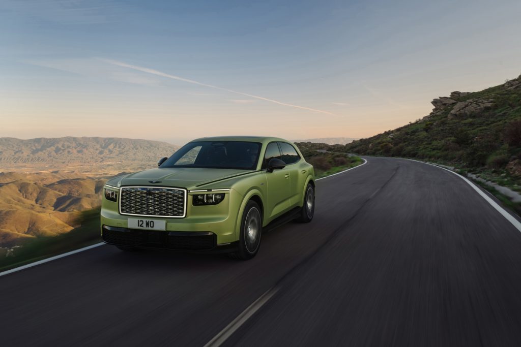 Bentley teste l’électrique sur sa clientèle fortunée
