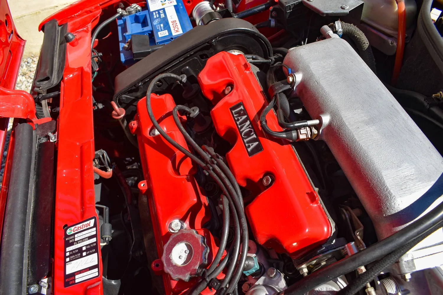 L’ancienen du jour : Lancia Delta HF Integrale 8V 1988 entièrement restaurée à vendre, l'originale en Rosso Monza