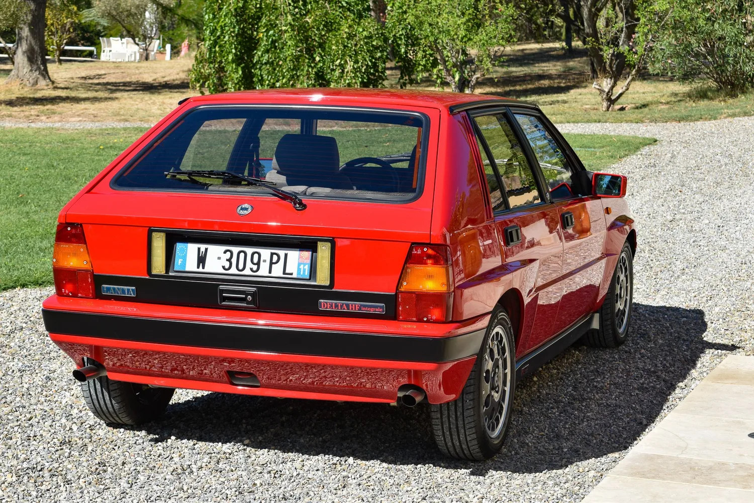 L’ancienen du jour : Lancia Delta HF Integrale 8V 1988 entièrement restaurée à vendre, l'originale en Rosso Monza