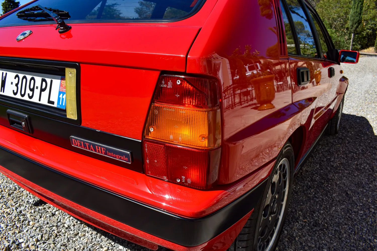 L’ancienen du jour : Lancia Delta HF Integrale 8V 1988 entièrement restaurée à vendre, l'originale en Rosso Monza