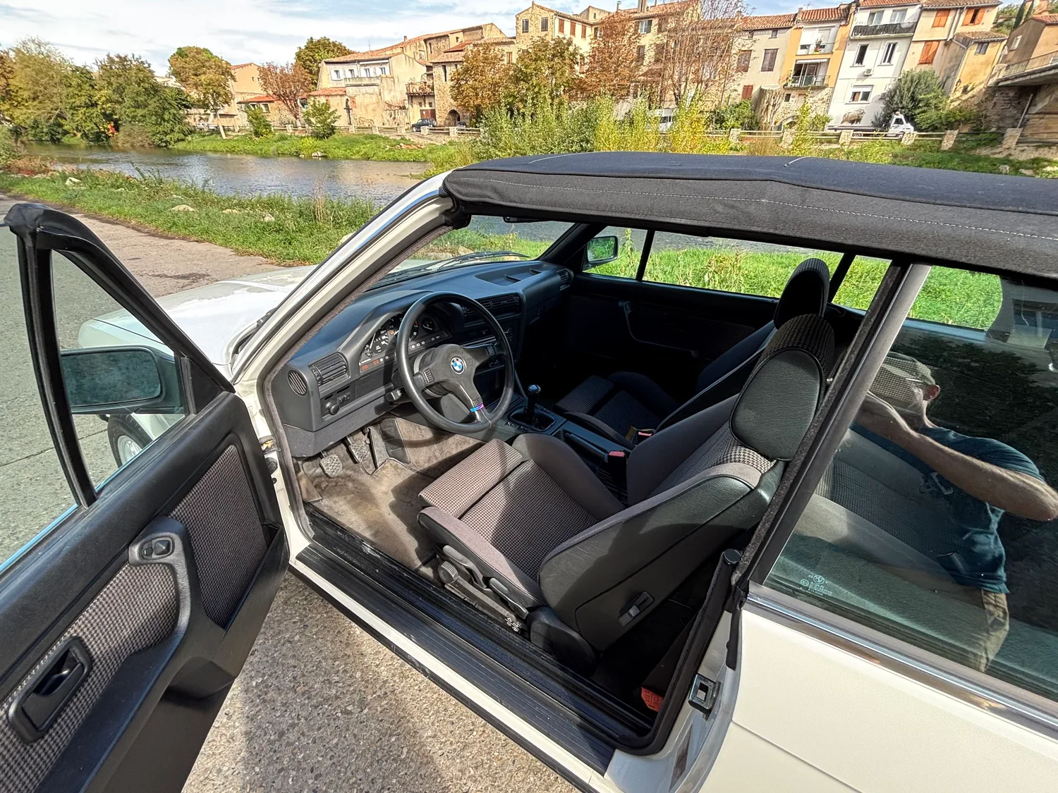 L’ancienne du jour : BMW E30 325i Cabriolet 1986 à vendre, un exemplaire de collection en Alpine White