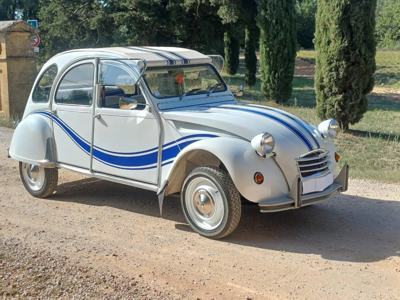 L’ancienne du jour : Citroën 2CV6 de 1972 à vendre, une rare « Évocation France 3 » restaurée L’ancienne du jour : Citroën 2CV6 de 1972 à vendre, une rare « Évocation France 3 » restaurée