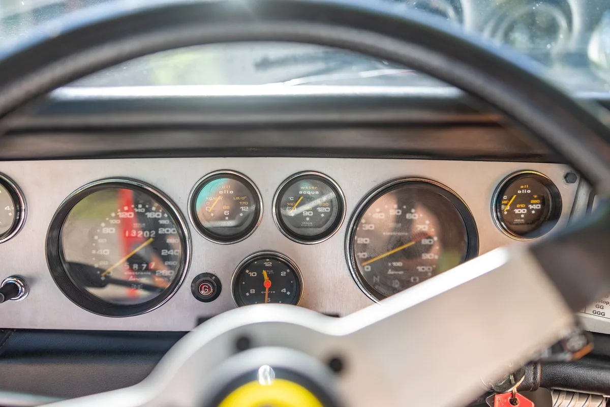 L’ancienne du jour : Ferrari Dino 308 GT4 de 1975 à vendre, une 2+2 à moteur central signée Bertone L’ancienne du jour : Ferrari Dino 308 GT4 de 1975 à vendre, une 2+2 à moteur central signée Bertone