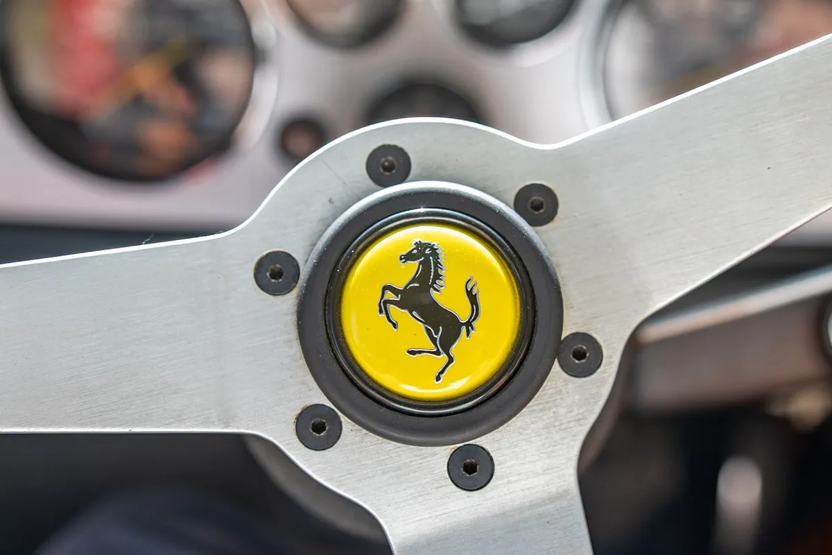 L’ancienne du jour : Ferrari Dino 308 GT4 de 1975 à vendre, une 2+2 à moteur central signée Bertone L’ancienne du jour : Ferrari Dino 308 GT4 de 1975 à vendre, une 2+2 à moteur central signée Bertone