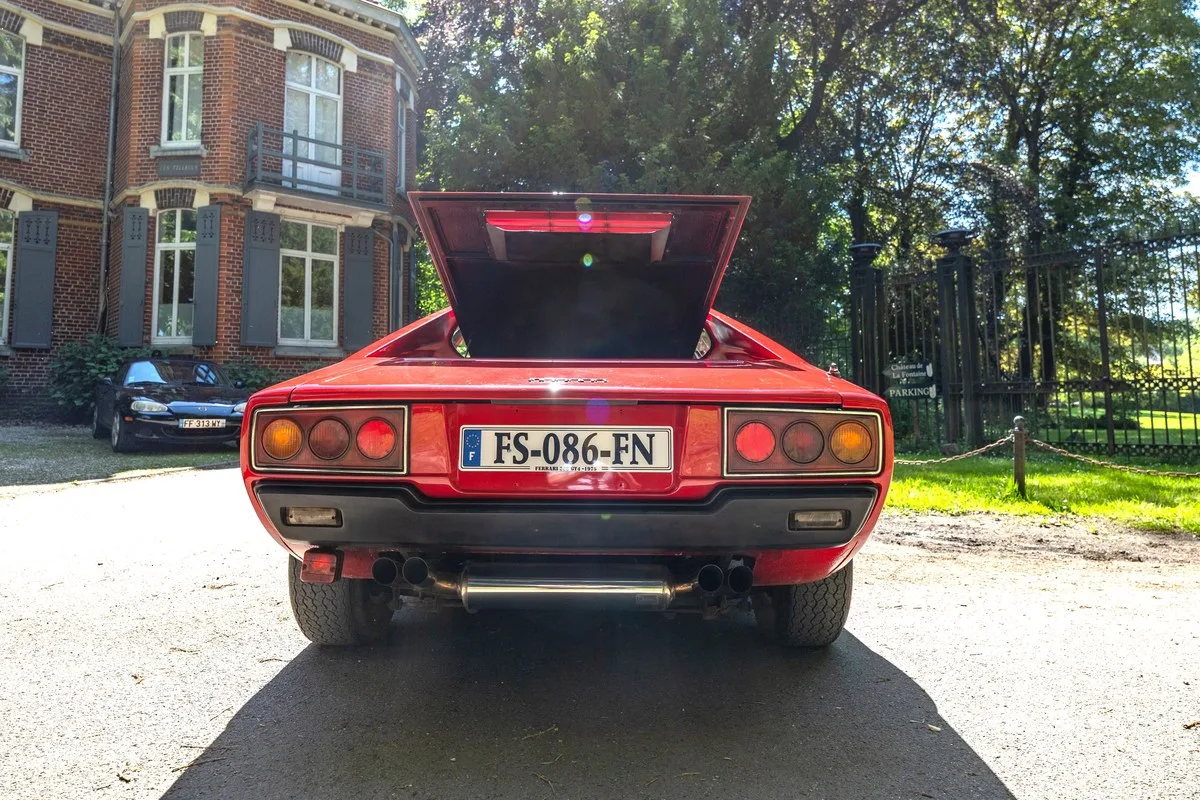 L’ancienne du jour : Ferrari Dino 308 GT4 de 1975 à vendre, une 2+2 à moteur central signée Bertone L’ancienne du jour : Ferrari Dino 308 GT4 de 1975 à vendre, une 2+2 à moteur central signée Bertone