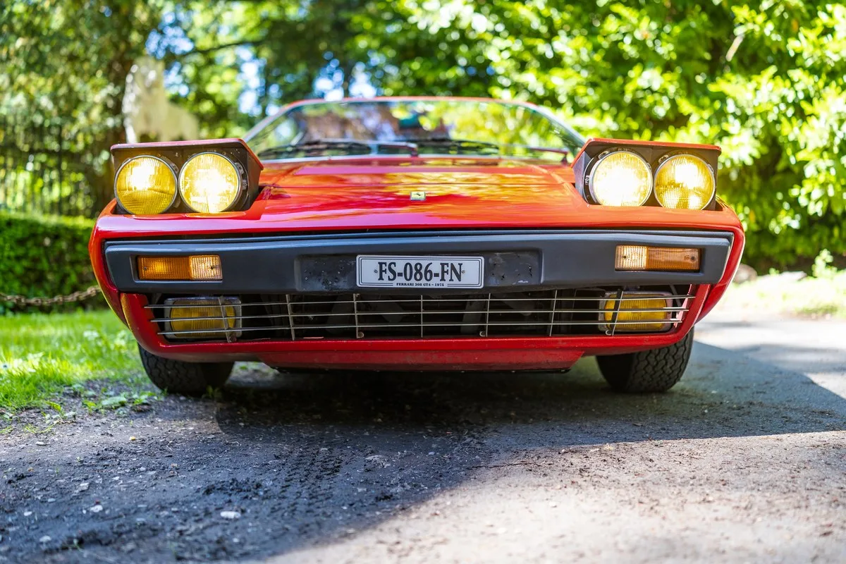L’ancienne du jour : Ferrari Dino 308 GT4 de 1975 à vendre, une 2+2 à moteur central signée Bertone L’ancienne du jour : Ferrari Dino 308 GT4 de 1975 à vendre, une 2+2 à moteur central signée Bertone