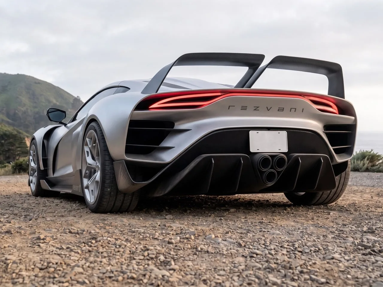 Rezvani Beast X : 1 560 ch, cinq exemplaires et un kit aéro de chasseur à réaction posé sur une Corvette Rezvani Beast X : 1 560 ch, cinq exemplaires et un kit aéro de chasseur à réaction posé sur une Corvette