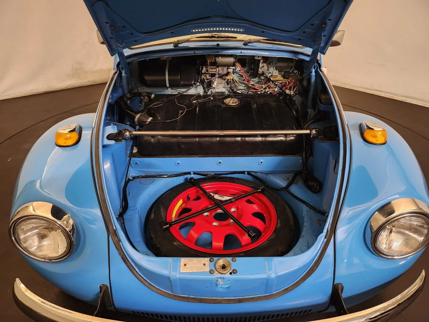 VW Coccinelle 1302 Cabriolet 1971 à vendre : une rescapée de Floride en carte grise collection VW Coccinelle 1302 Cabriolet 1971 à vendre : une rescapée de Floride en carte grise collection