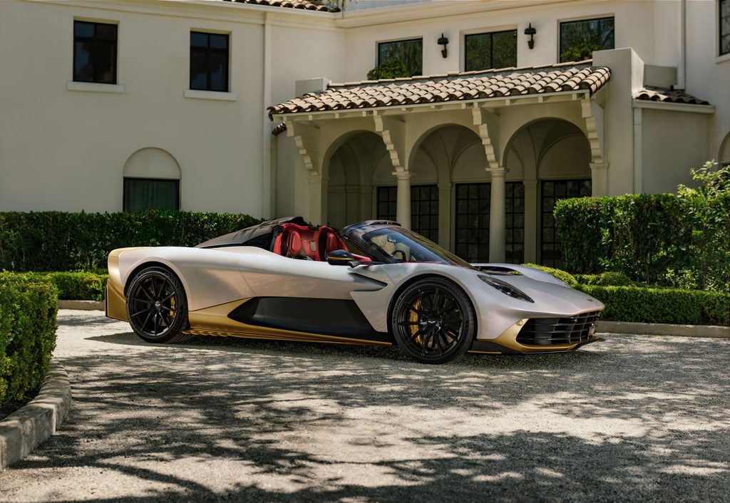 Aston Martin Valhalla Spider : un roadster hybride de 1 079 ch capable d’atteindre 350 km/h