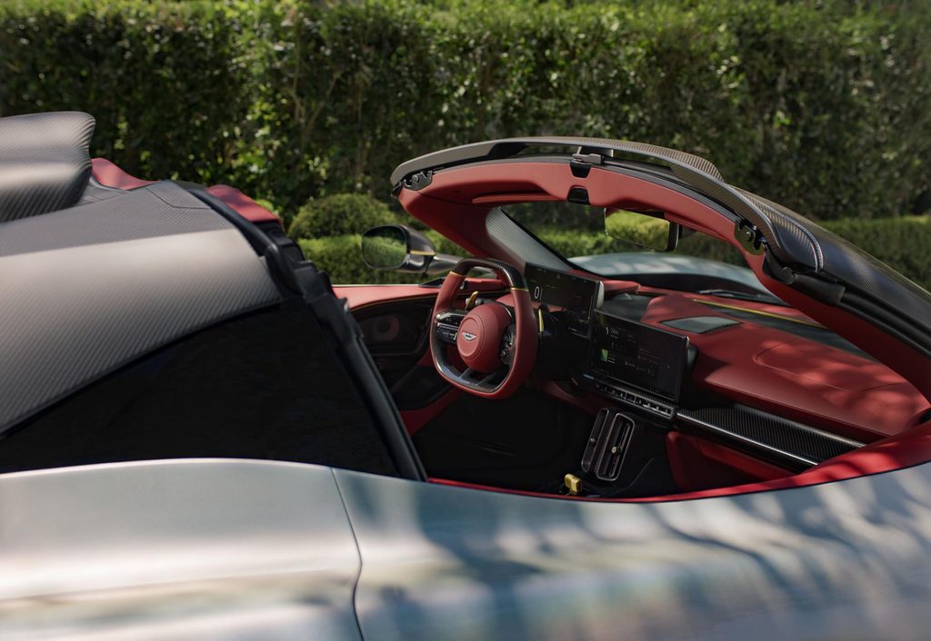 Aston Martin Valhalla Spider : un roadster hybride de 1 079 ch capable d’atteindre 350 km/h