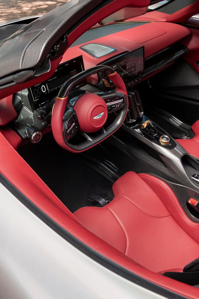 Aston Martin Valhalla Spider : un roadster hybride de 1 079 ch capable d’atteindre 350 km/h