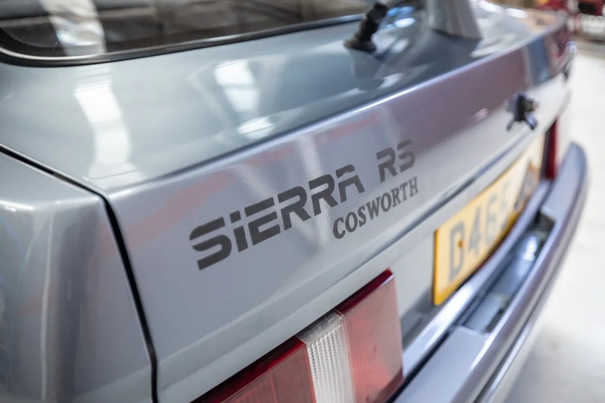 Ford Sierra RS Cosworth 1986 : un exemplaire d'origine à vendre aux enchères en France