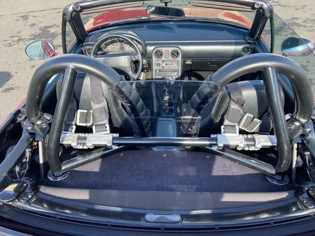 L’ancienne du jour : Mazda MX-5 MK1 NA de 1990 à vendre : une Miata restaurée avec passion, immatriculée collection L’ancienne du jour : Mazda MX-5 MK1 NA de 1990 à vendre : une Miata restaurée avec passion, immatriculée collection