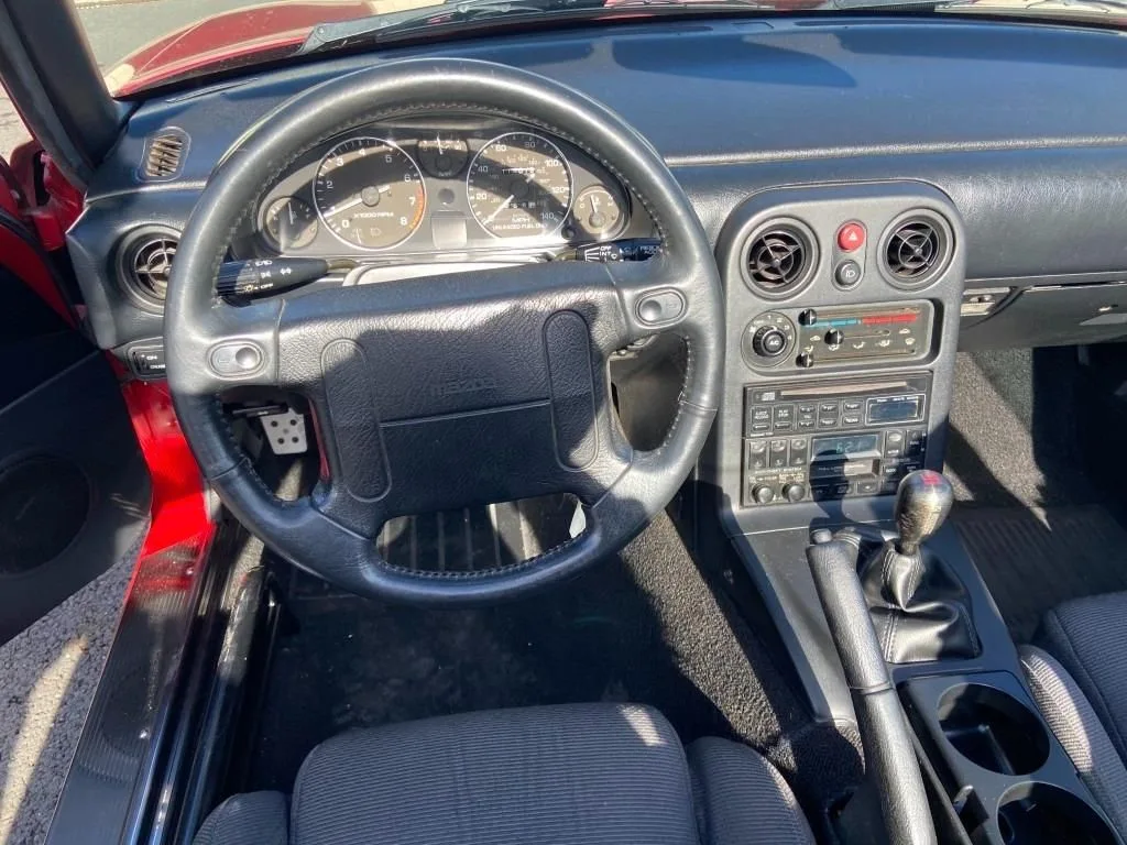 L’ancienne du jour : Mazda MX-5 MK1 NA de 1990 à vendre : une Miata restaurée avec passion, immatriculée collection L’ancienne du jour : Mazda MX-5 MK1 NA de 1990 à vendre : une Miata restaurée avec passion, immatriculée collection