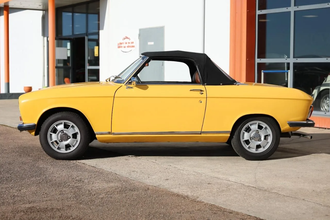 L’ancienne du jour : Peugeot 304 S Cabriolet 1973 à vendre, 43 000 km, robe jaune et capote noire