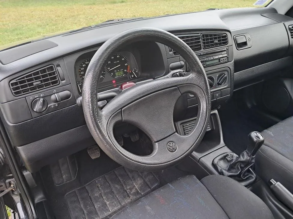 L’ancienne du jour : Volkswagen Golf 3 GTI de 1996 à vendre, une sportive populaire en état d'origine L’ancienne du jour : Volkswagen Golf 3 GTI de 1996 à vendre, une sportive populaire en état d'origine