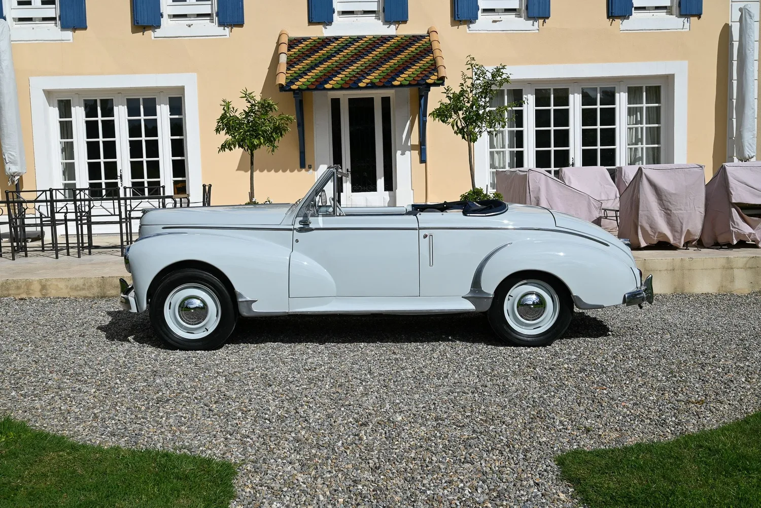 Peugeot 203 Cabriolet 1953 à vendre : un cabriolet d'après-guerre rarissime et magnifiquement restauré Peugeot 203 Cabriolet 1953 à vendre : un cabriolet d'après-guerre rarissime et magnifiquement restauré