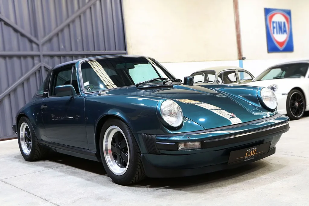 L’ancienne du jour : Porsche 911 SC 3.0 Targa 1982 à vendre , un exemplaire restauré en bleu pétrole métallisé Porsche 911 SC 3.0 Targa 1982 à vendre : un exemplaire restauré en bleu pétrole métallisé