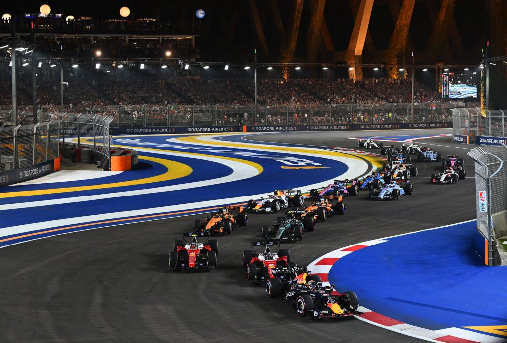 F1 Singapour 2026 : Verstappen remporte enfin ce grand prix